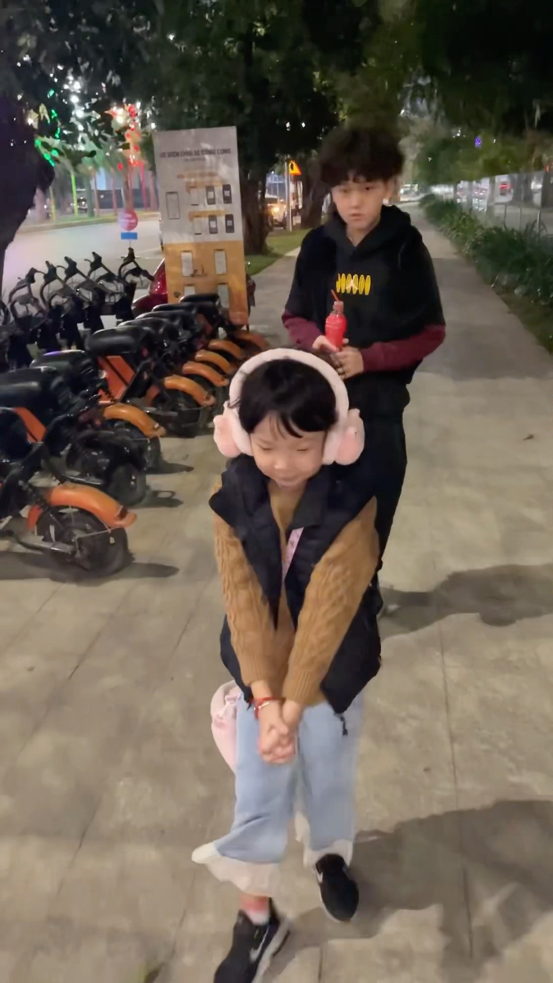 (Golf familyVN) Hai Anh em đều có cú fullswing rất đẹp ?#golf #shorts